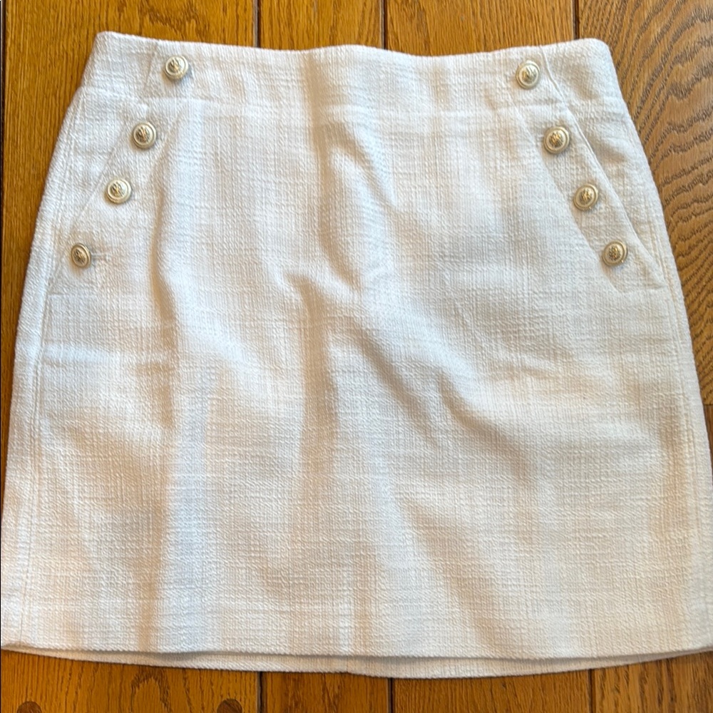Elegant White Button-Detail Skirt
